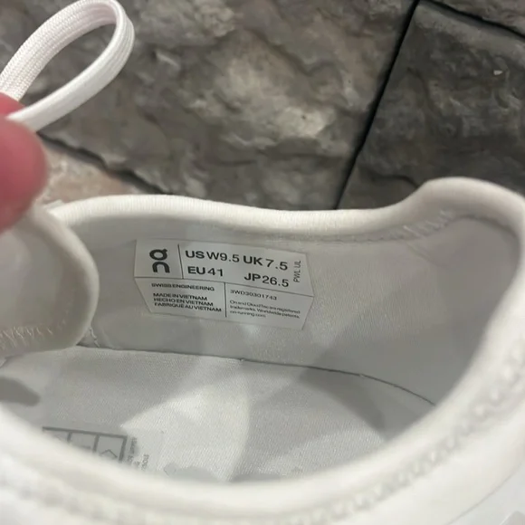 On Cloud Speedboard Women’s Shoes - Picture 2 of 2